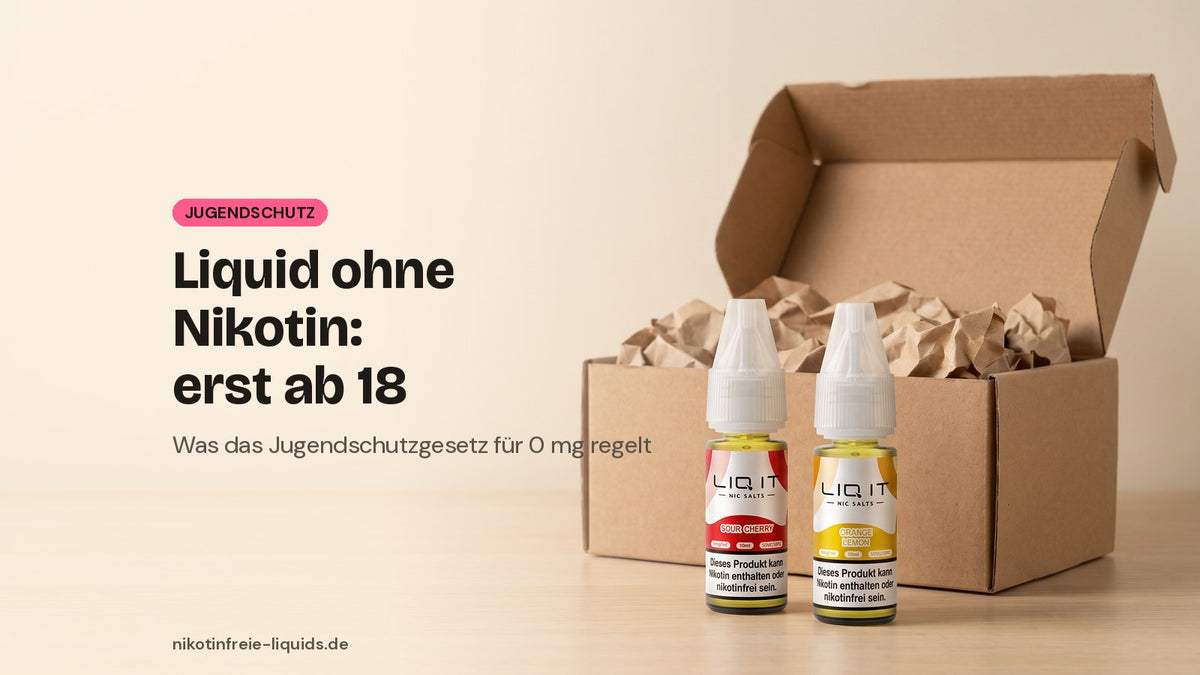 Versandkarton mit zwei Flaschen Liquid ohne Nikotin (Sour Cherry, Orange Lemon), Symbolbild zum Jugendschutz: Liquid ohne Nikotin erst ab 18